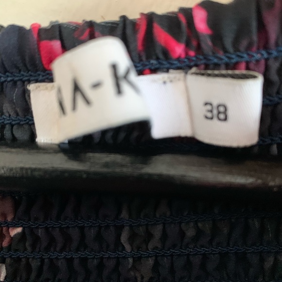 NA-KD Off-Shoulder Floral Top - Picture 3 of 3